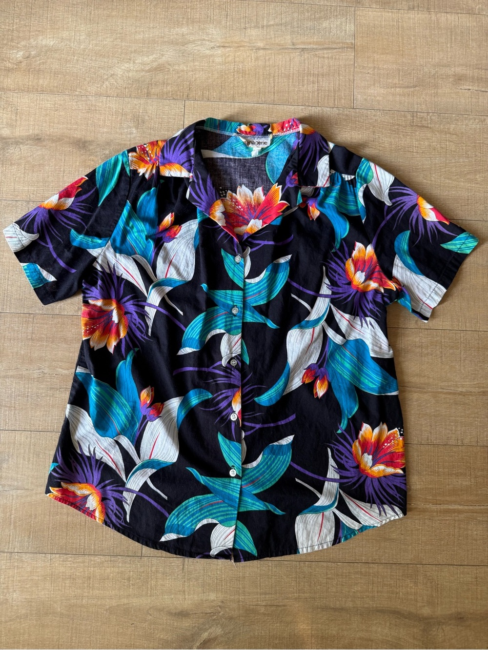 80s women’s aloha shirt estimated XL maximalist floral tropical button down